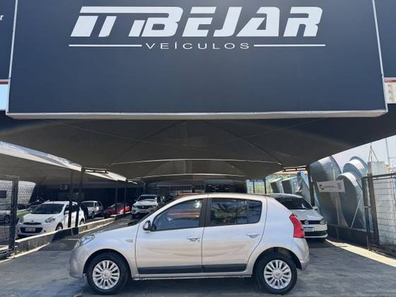 RENAULT SANDERO 1.6 PRIVILÉGE 16V FLEX 4P AUTOMÁTICO RENAULT SANDERO 1.6 PRIVILÉGE 16V FLEX 4P AUTOMÁTICO